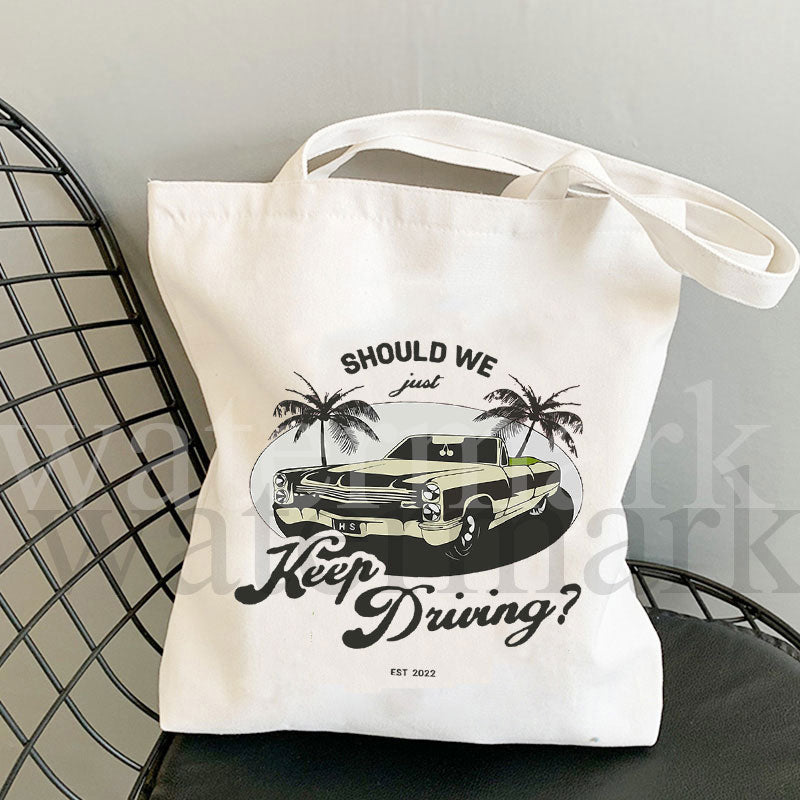 Tour Maxi Tote Bags