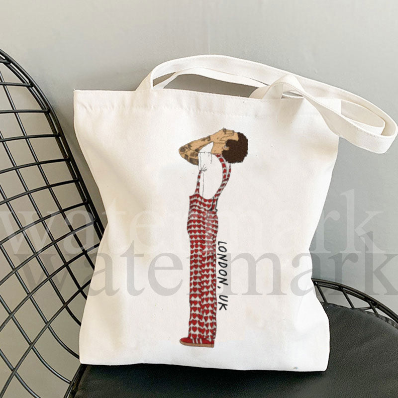 Tour Maxi Tote Bags